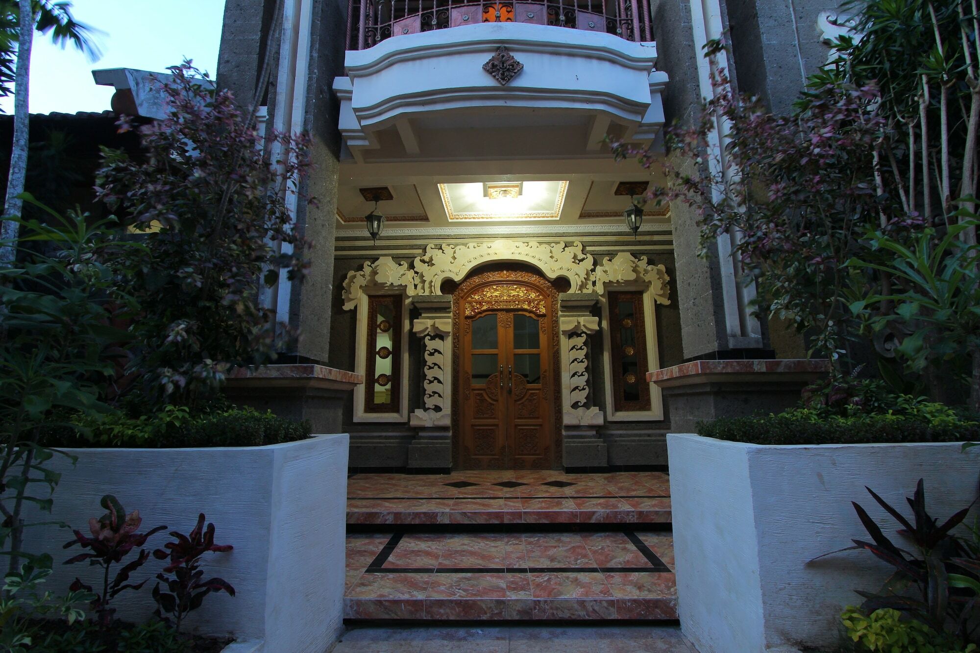 เดอะ เซซารี จิมบารัน Hotel จิมบาราน ภายนอก รูปภาพ
